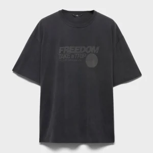 SHORT SLEEVE GRAPHIC TEE in Trip Black