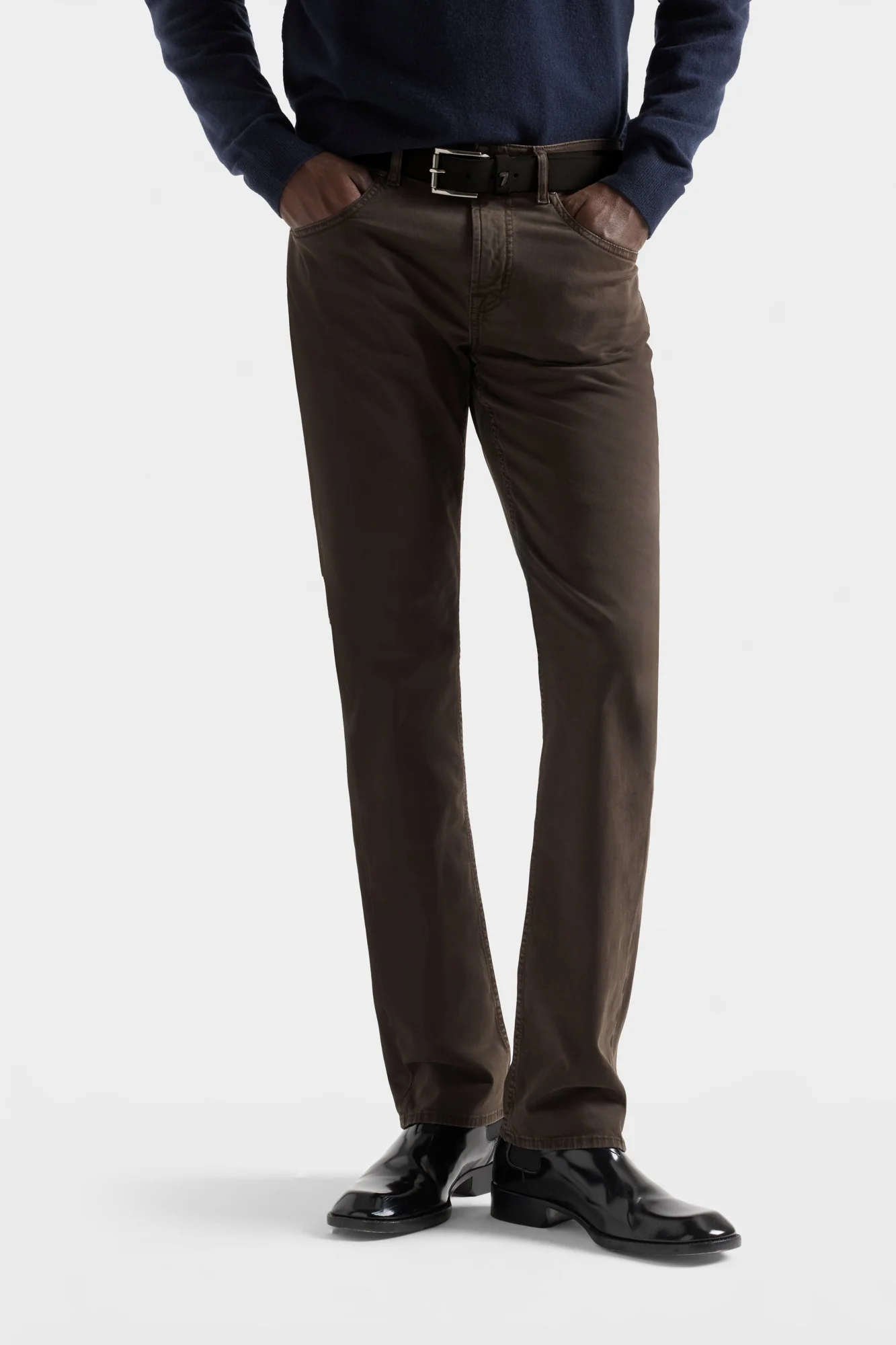 THE STRAIGHT in Luxe Performance Sateen Molasses - Image 3