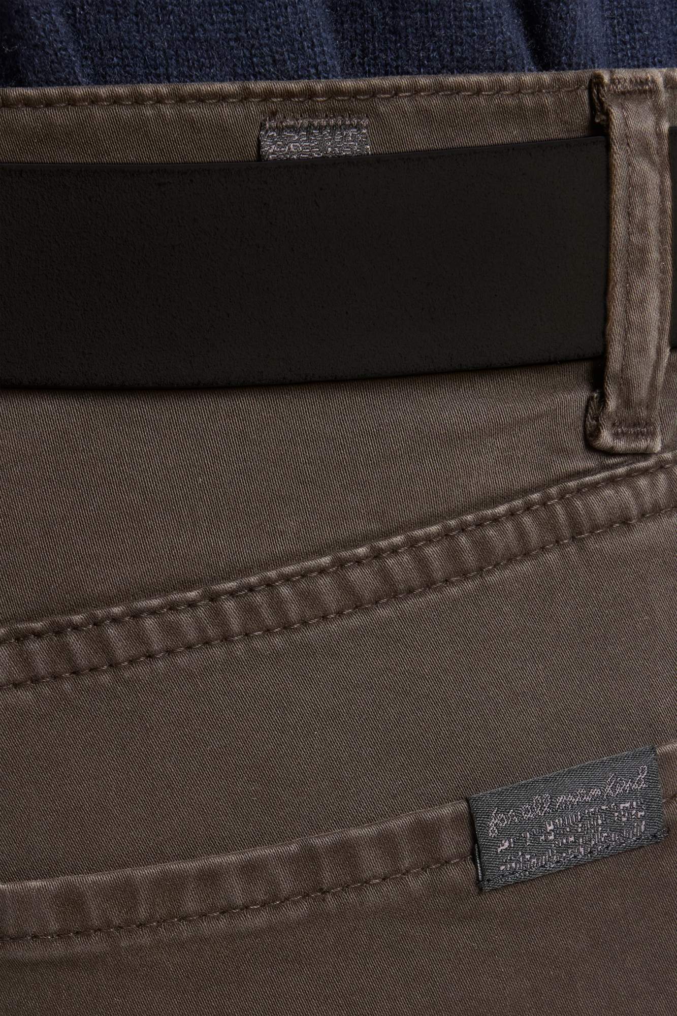 THE STRAIGHT in Luxe Performance Sateen Molasses - Image 4