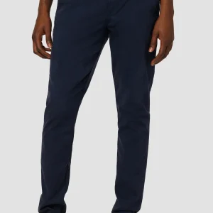 Classic Slim Straight Chino