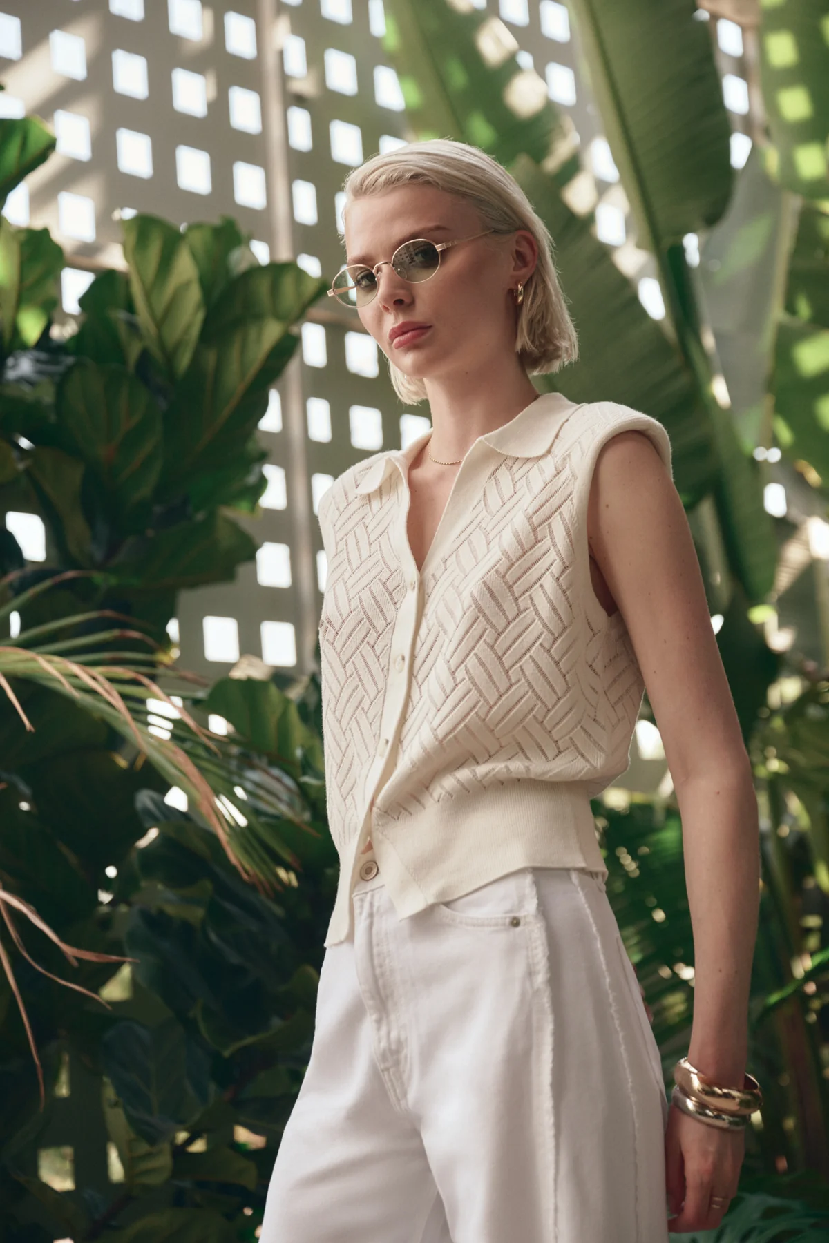 Knitted Sleeveless Collared Top - Image 7
