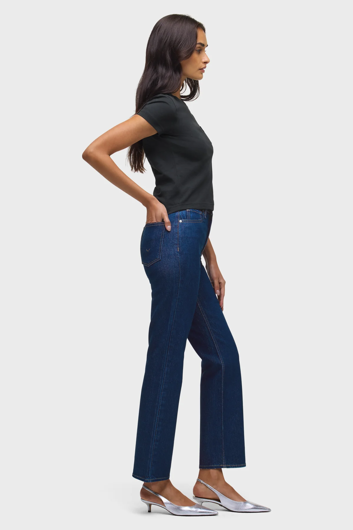 Remi Straight - Image 8