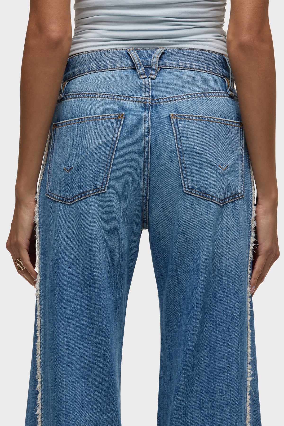 Jodie Loose Fit Wide Leg Jean With Frayed Seams - Image 6