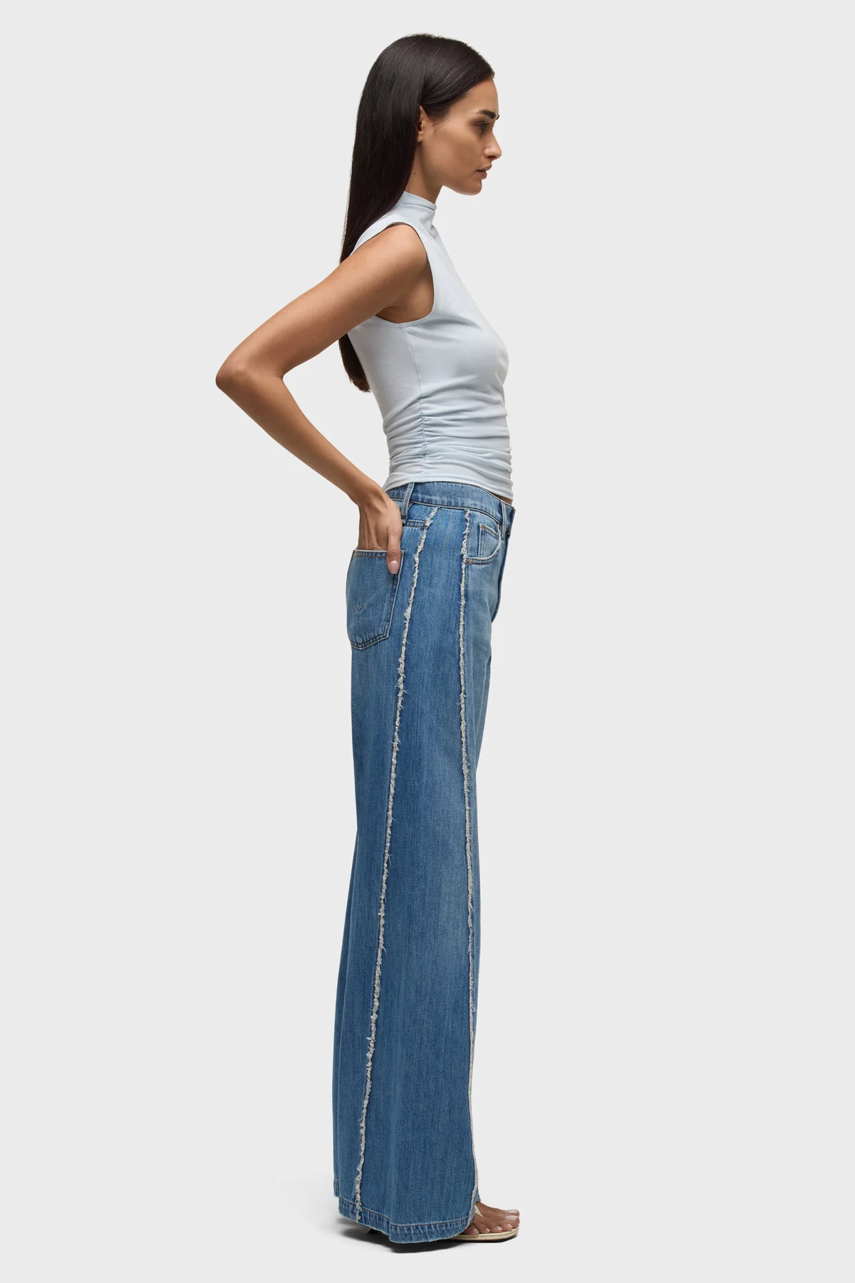 Jodie Loose Fit Wide Leg Jean With Frayed Seams - Image 7