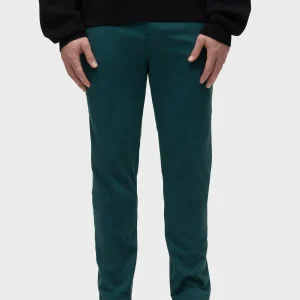Classic Slim Straight Chino