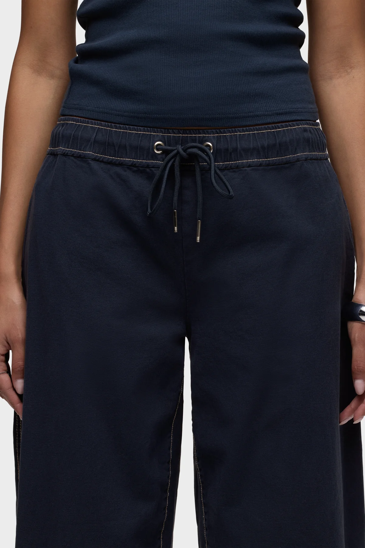 Drawstring Barrel Pant - Image 11